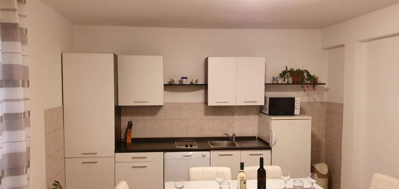 Apartment Put Vidaka Policnik Esterno foto